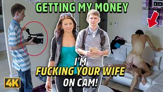 Брюнетка отсасывает хер парня перед камерой незнакомца